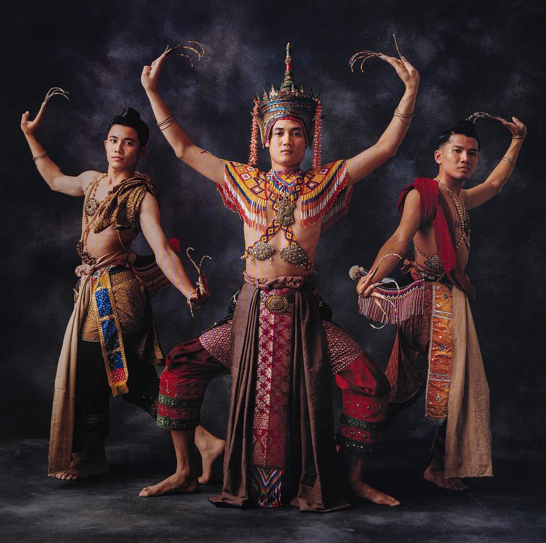What is traditional Thai dress and how was it worn? | Hippie Pants Blog What is traditional Thai dress and how was it worn? | Hippie Pants Blog